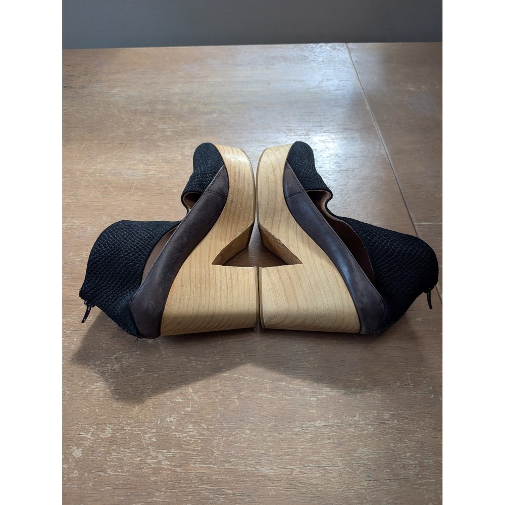 Free People Horizon Clog Bootie Black Snakeskin Embossed Wooden Platform Size 38 - Picture 6 of 8